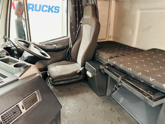 Iveco Stralis 450 4×2 Tractor Unit