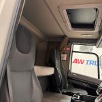 DAF CF75 310 Rear Lift Sleeper Cab Curtainsider - thumbnail