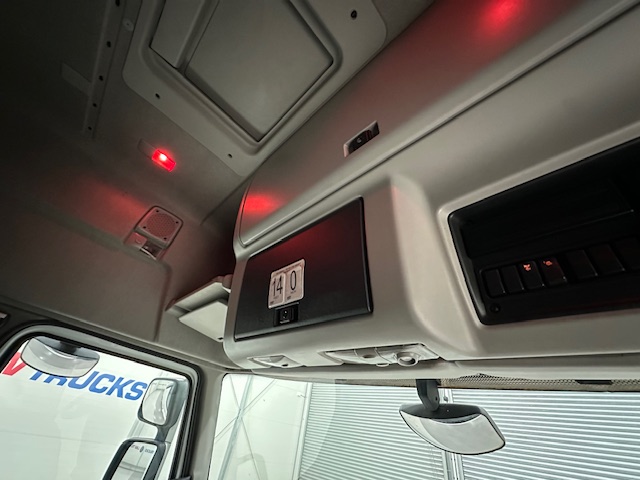 Renault Premium 460 6×2 Midlift Tractor Unit