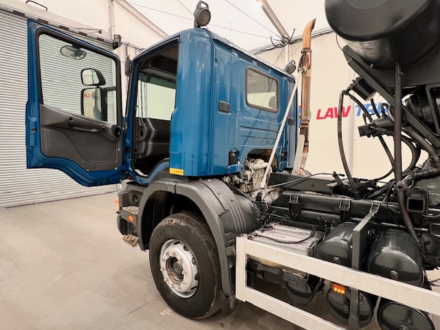 Scania P94 300 6×4 Day Cab Cement Mixer