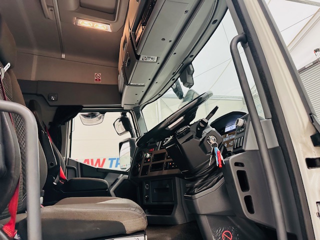 Renault T460 6×2 Midlift Tractor Unit
