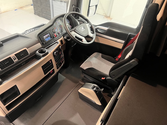 MAN TGX 26.470 6×2 Midlift Tractor Unit