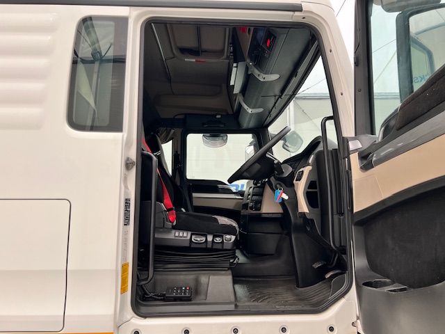 MAN TGX 26.500 6×2 Midlift Tractor Unit