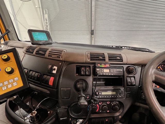 DAF CF75 310 6×4 Day Cab Gritter