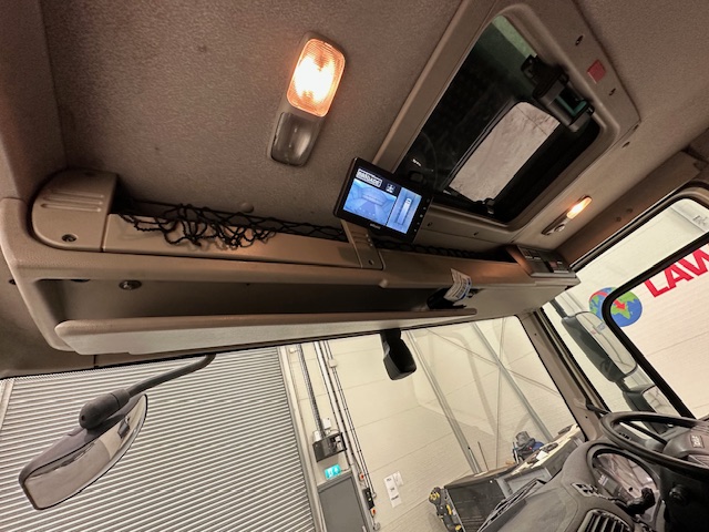 DAF CF 290 6×2 Rear Steer Fridge Box