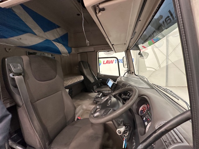 DAF CF 460 6×2 Midlift Tractor Unit