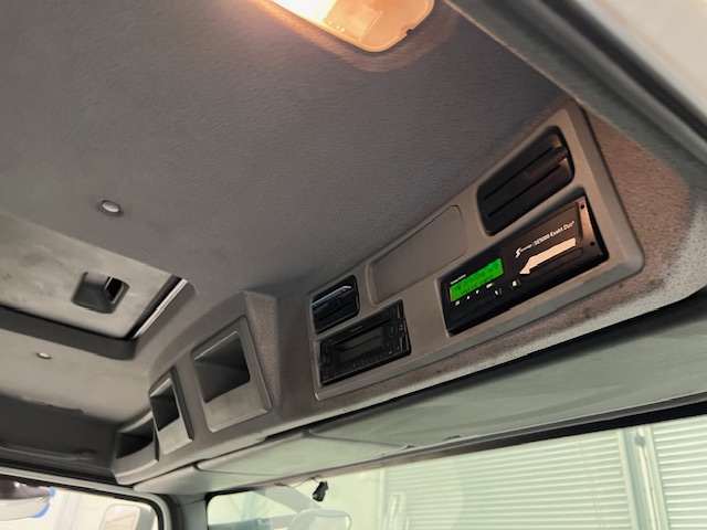 Mercedes Axor 1824 Day Cab Curtainsider