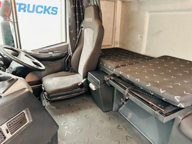 Iveco Stralis 450 4×2 Tractor Unit