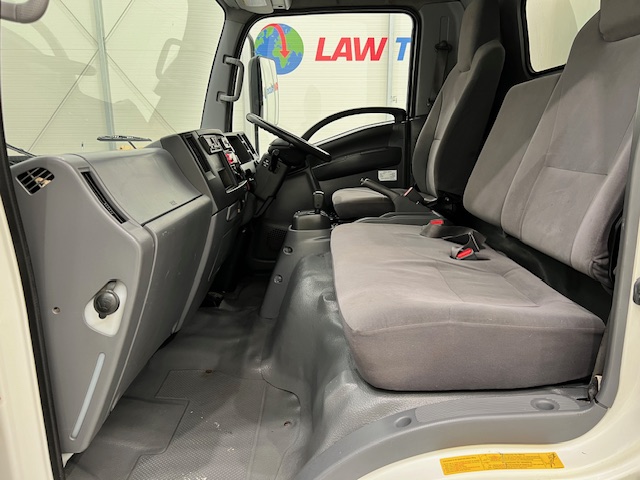 Isuzu N75.190 Day Cab Box Van