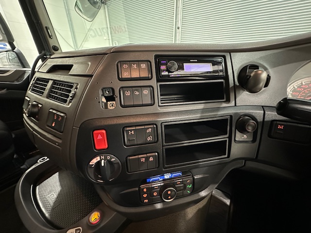 DAF XF 480 6×2 Midlift Tractor Unit