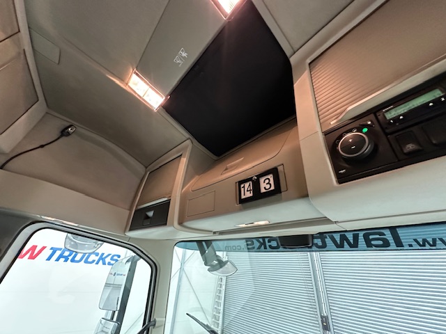 Volvo FH 500 Euro 5 6×2 Midlift Tractor Unit
