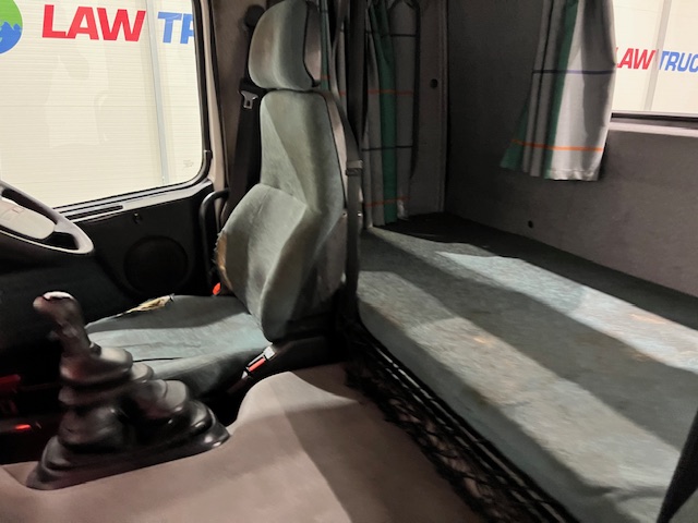 Volvo FM12 420 6×2 Midlift Tractor Unit Manual