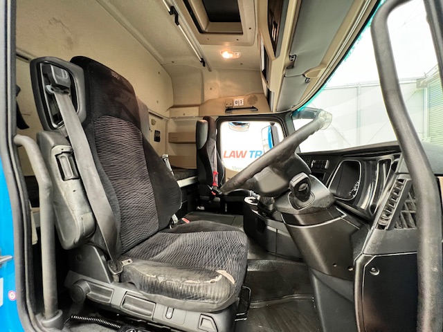 Mercedes Actros 2530 Rear Lift Sleeper Cab Curtainsider