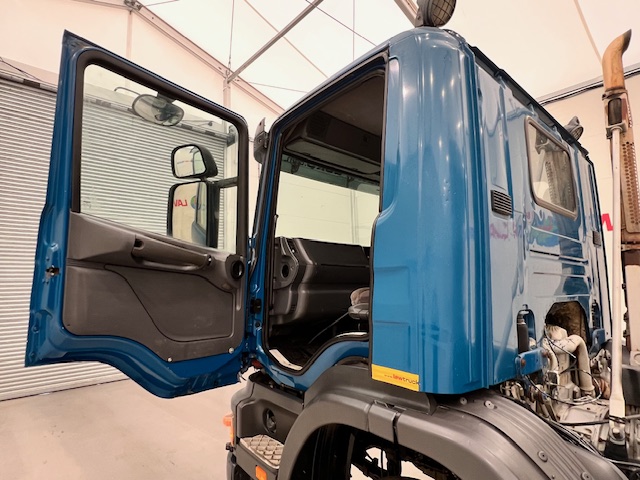 Scania P94 300 6×4 Day Cab Cement Mixer