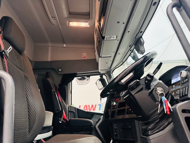 Renault T460 6×2 Midlift Tractor Unit