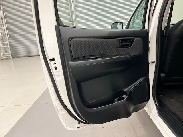 Toyota Hilux 2.5 D-4D 4×4 Double Cab Pick Up