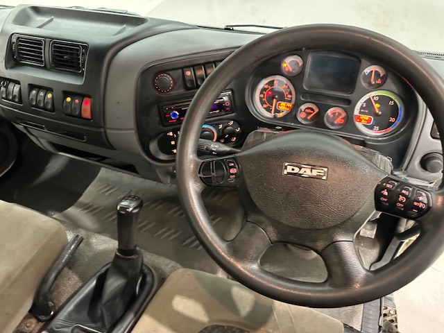 DAF LF45 140 4×2 Mobile Workshop Compressor
