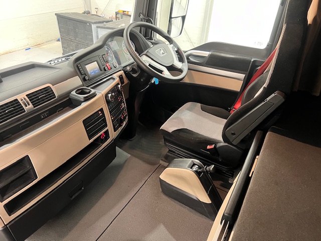 MAN TGX 26.470 6×2 Midlift Tractor Unit