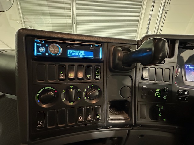 Scania G410 4×2 Sleeper Cab Tractor Unit