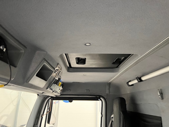 Mercedes Axor 1824 Day Cab Fridge Box Van