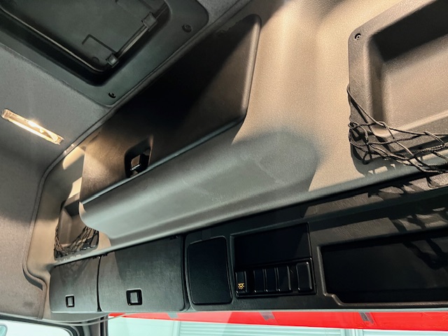Volvo FM12 380 6×2 Midlift Tractor Unit Manual