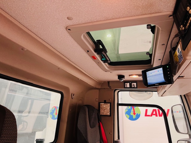 DAF CF 400 8×4 Day Cab Tipper