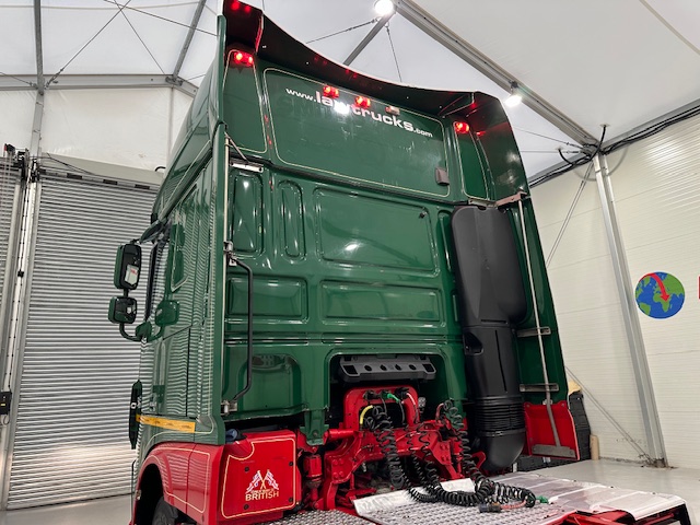 DAF XF 460 6×2 Rear Lift Tractor Unit Manual