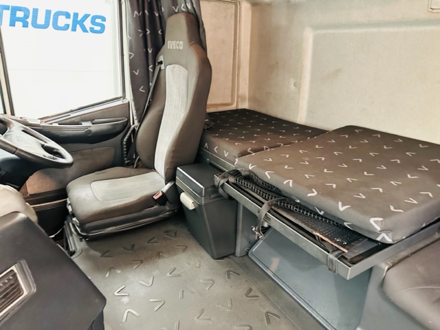 Iveco Stralis 450 4×2 Tractor Unit