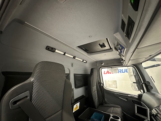 Mercedes Axor 1824 Day Cab Fridge Box