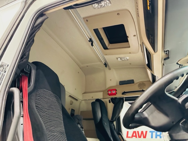 Mercedes Actros 2543 6×2 Midlift Tractor Unit
