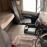 DAF CF75 310 Rear Lift Sleeper Cab Curtainsider - thumbnail