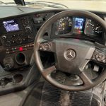 Mercedes Actros 2530 6×2 Day Cab Curtainsider - thumbnail