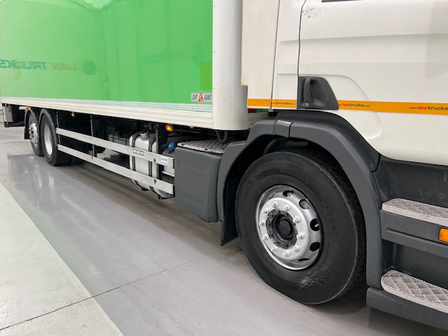 Scania P280 6×2 Rear Lift Day Cab Fridge Box