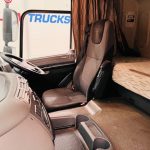 DAF CF 330 6×2 Rear Lift Sleeper Cab Curtainsider - thumbnail
