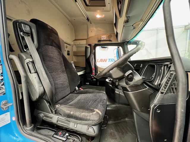 Mercedes Actros 2530 Rear Lift Sleeper Cab Curtainsider