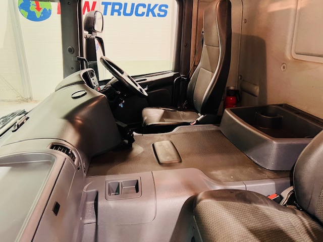 Scania P280 10 Tyre Rear Lift Curtainsider