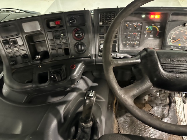 Scania P94 230 4×2 Day Cab Skip Loader