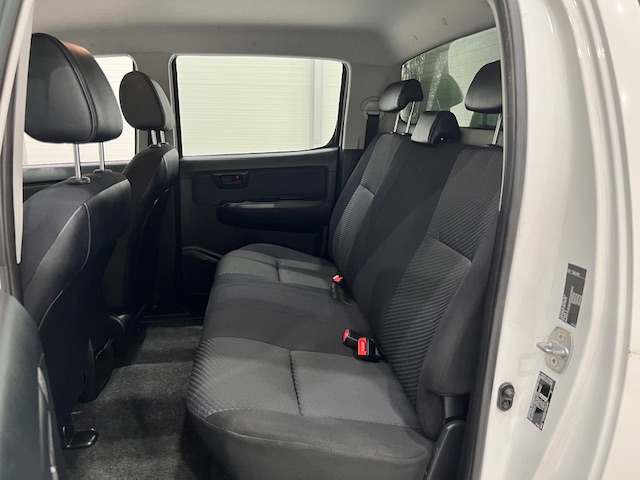 Toyota Hilux 2.5 D-4D 4×4 Double Cab Pick Up