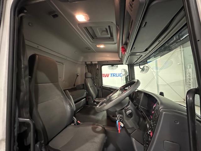 Scania G410 4×2 Sleeper Cab Tractor Unit