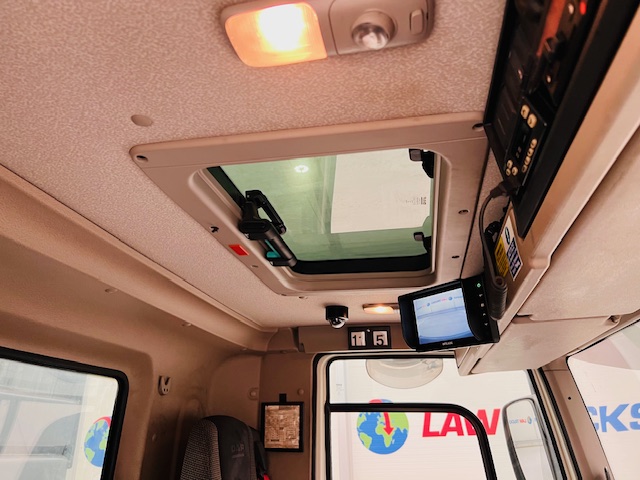 DAF CF 400 8×4 Day Cab Tipper