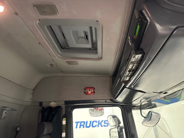 Scania R420 8×4 Highline Vacuum Tanker