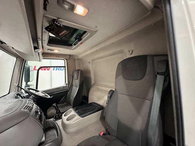 DAF CF 290 6×2 Rear Steer Fridge Box