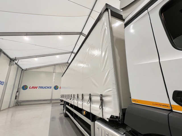 Mercedes Actros 1824 Day Cab Curtainsider