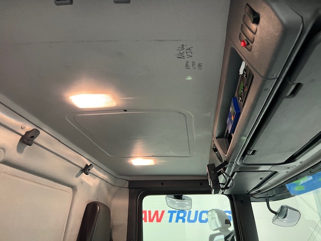 Scania P280 6×2 Rear Lift Day Cab Fridge