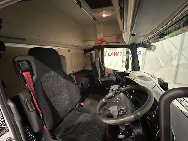 Mercedes Actros 2545 6×2 Midlift Tractor Unit