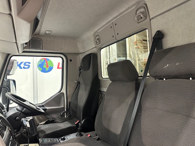 DAF LF 220 4×2 Day Cab Refuse Collector