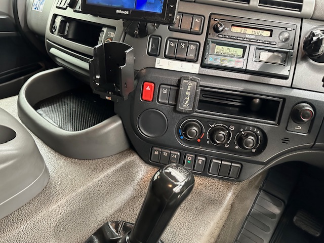DAF CF 290 6×2 Rear Steer Fridge Box