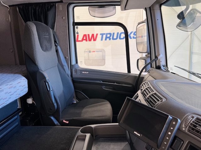 DAF CF 460 6×2 Midlift Tractor Unit
