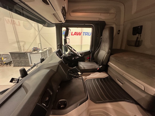 Scania G410 4×2 Sleeper Cab Tractor Unit
