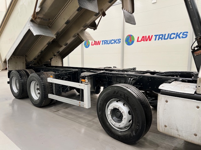 DAF CF 400 8×4 Day Cab Tipper